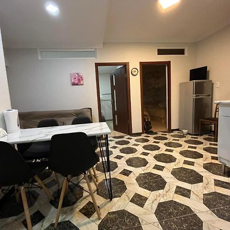 Hello 2 Apartment Tbilisi Ngoại thất bức ảnh