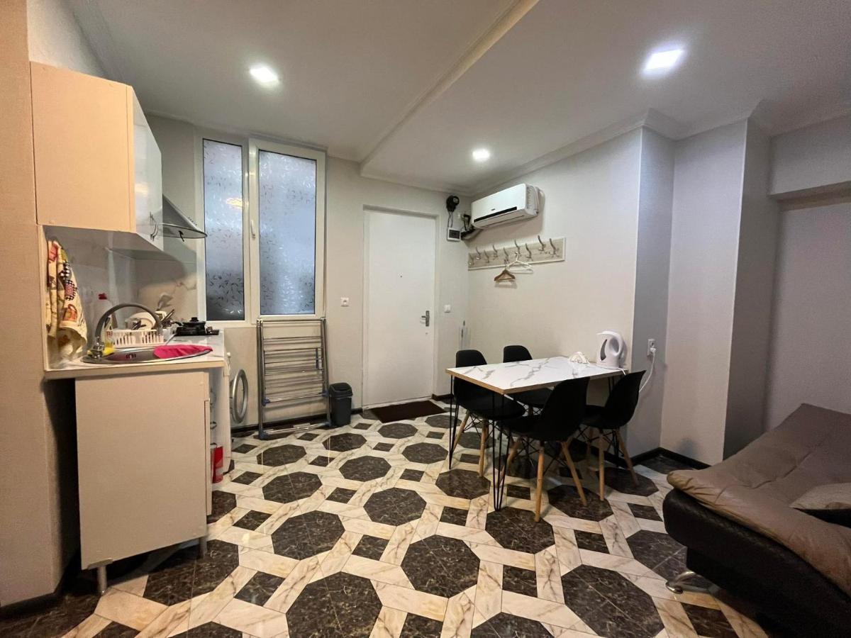 Hello 2 Apartment Tbilisi Ngoại thất bức ảnh